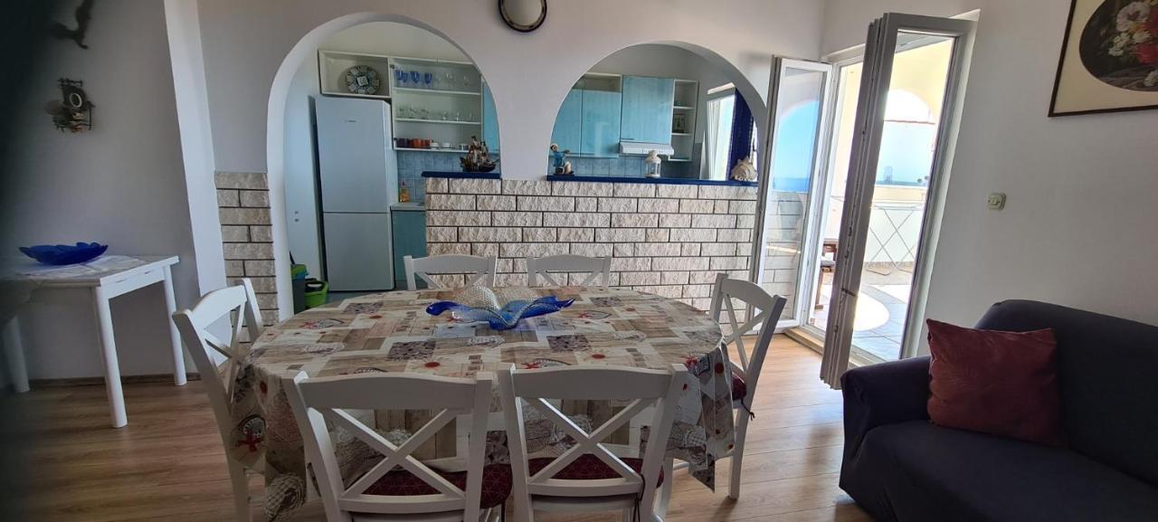Apartman Karlo ルカバックス エクステリア 写真