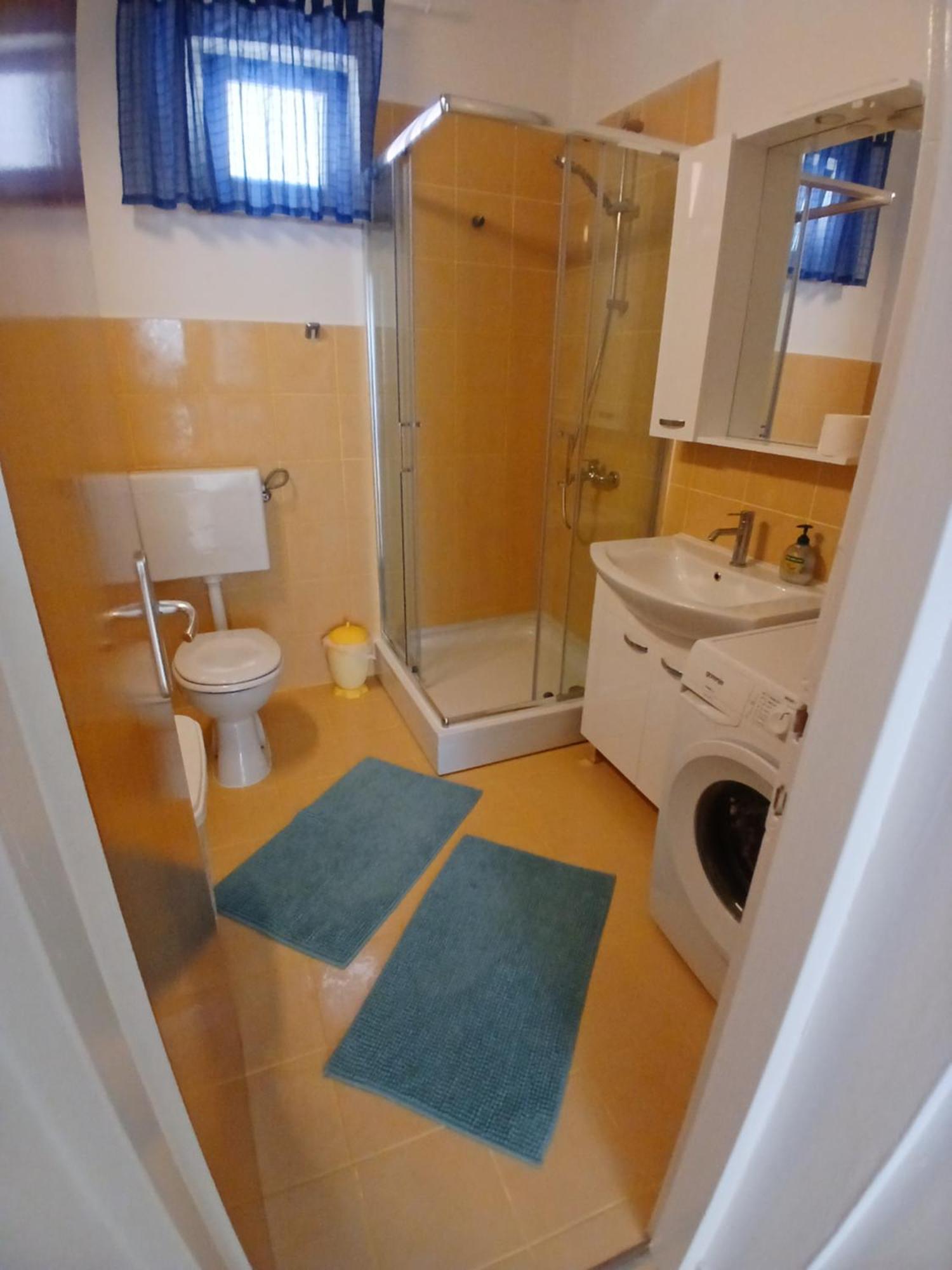 Apartman Karlo ルカバックス エクステリア 写真